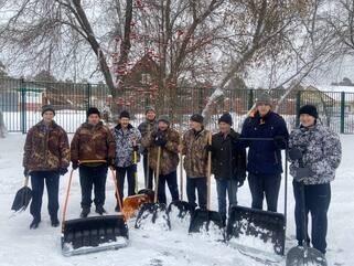 Уборка снега.